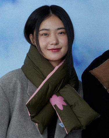 JINI PADDING MUFFLER KHAKI PINK