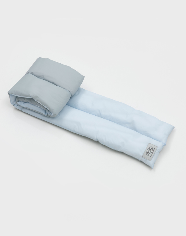 리끌로우 JINI PADDING MUFFLER BLUE GRAY 착용컷