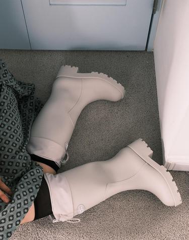 HOU LONG 롱레인부츠 IVORY