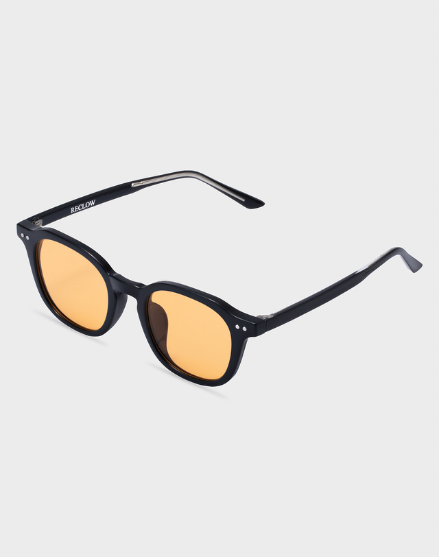 리끌로우 BB557 ORANGE 선글라스 착용컷