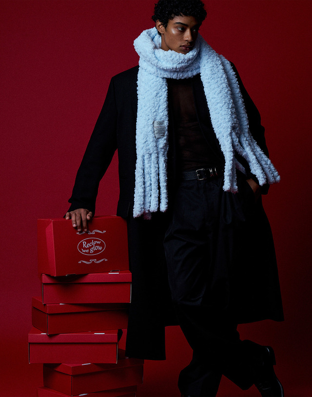리끌로우 GIFT 선물포장 박스 착용컷