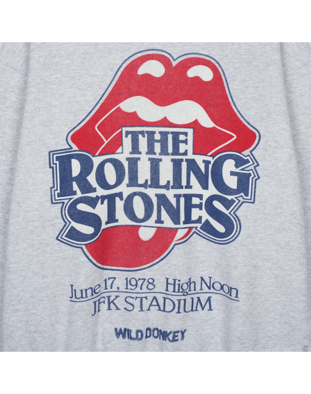 와일드 동키 와일드동키 남여공용 ROLLINGSTONES 크루넥 맨투맨 헤더그레이 WDFW26FG01-706 착용컷