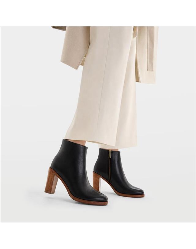 아페쎄 아페쎄 A.P.C. 시크 부츠 PXBJB F54048 LZZ 착용컷