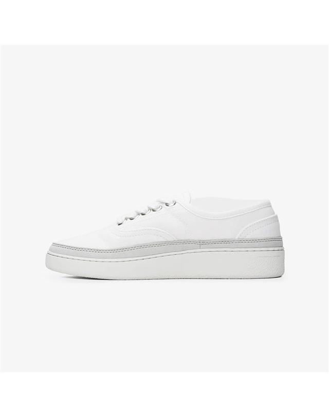 아페쎄 아페쎄 A.P.C. 플레인 심플 여성 스니커즈 COGYW M56136 AAB 착용컷