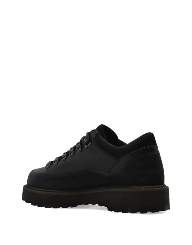디에메 [해외직구] 26 FW DIEMME 코르나로 곰마 블랙 풀그레인 스니커즈 DI24FWCOMF04L007BLK TP458315625 착용컷