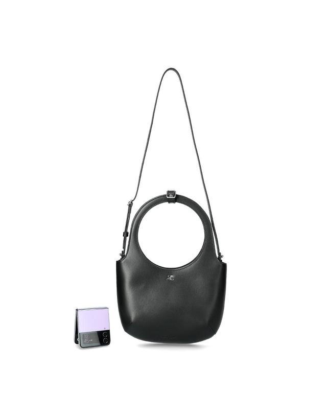 꾸레쥬 꾸레쥬 홀리 레더 토트백 224GSA102CR0065 BLACK 착용컷