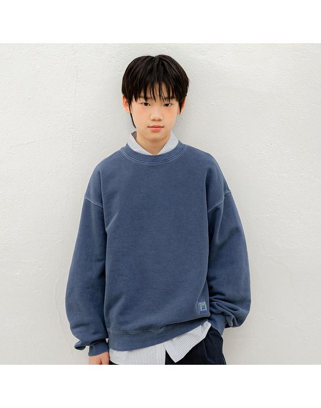 리틀뎁 피그먼트 백 로고 맨투맨 Navy 착용컷