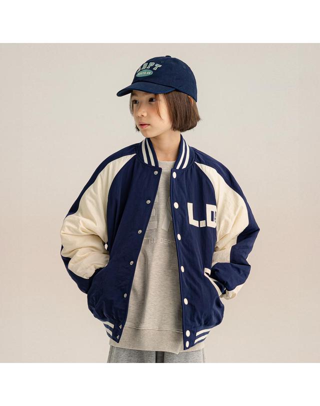 리틀뎁 레글런 스타디움 자켓 Navy 착용컷