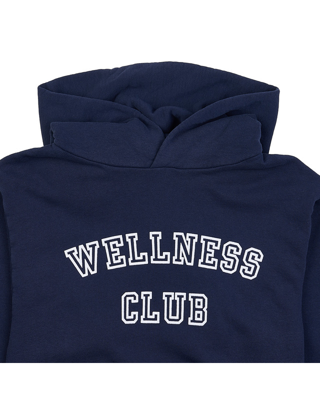 스포티앤리치 [스포티앤리치] 웰니스 클럽 후드 티셔츠 WELLNESS CLUB FLOCKED HOODIE NAVY CREAM 착용컷