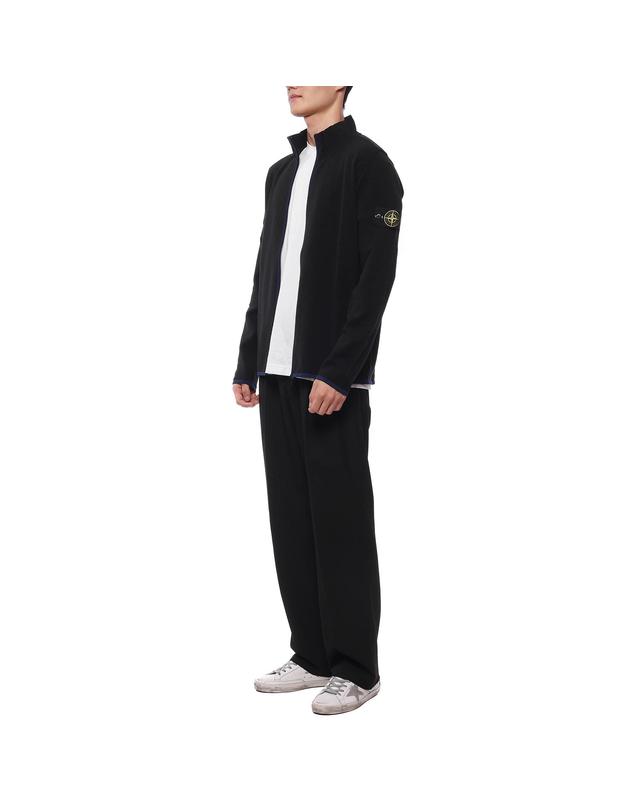스톤아일랜드 23FW 남성 와펜 패치 집업 니트 (7915503A1 V0020 23F) 착용컷