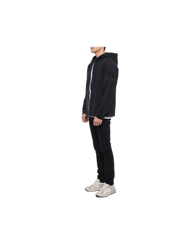 스톤아일랜드 23FW 남성 와펜 패치 후드집업 (7915632F3 V0020 23F) 착용컷