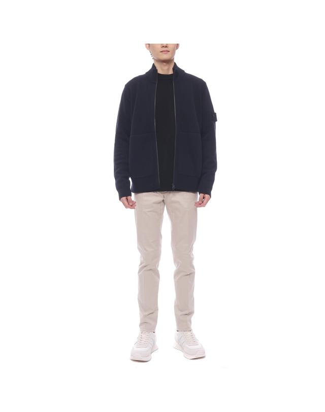 스톤아일랜드 24FW 남성 고스트 피스 울 집업 재킷 (8115572FA V0020 24F) 착용컷