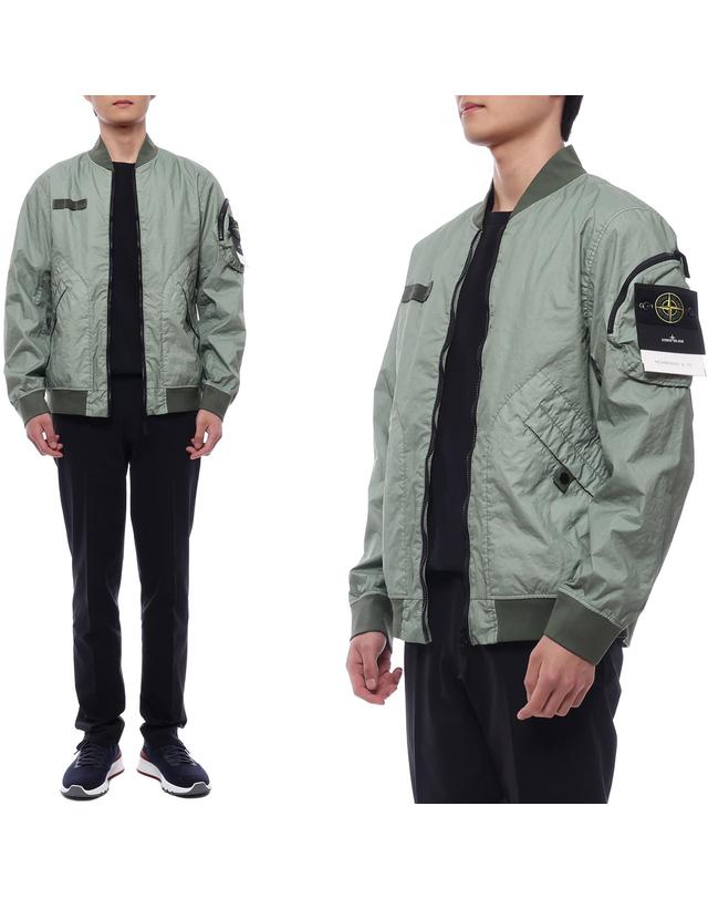 스톤아일랜드 25SS 남성 멤브라나 3L TC 보머 재킷 (K1S154100004 S0A21 V0055 25S) 착용컷