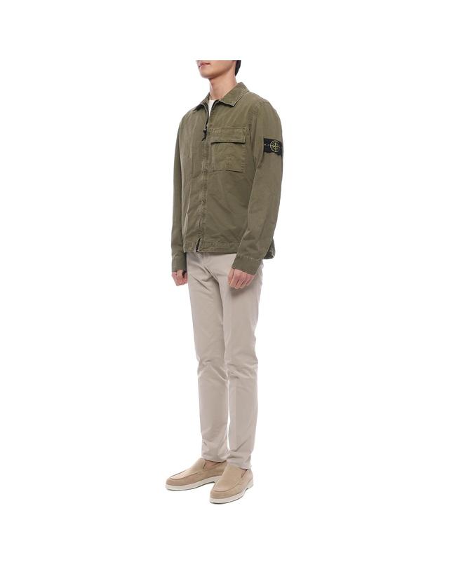 스톤아일랜드 26SS 남성 와펜 패치 오버셔츠 재킷 (L1S151200008 S00WN V015G 26S) 착용컷