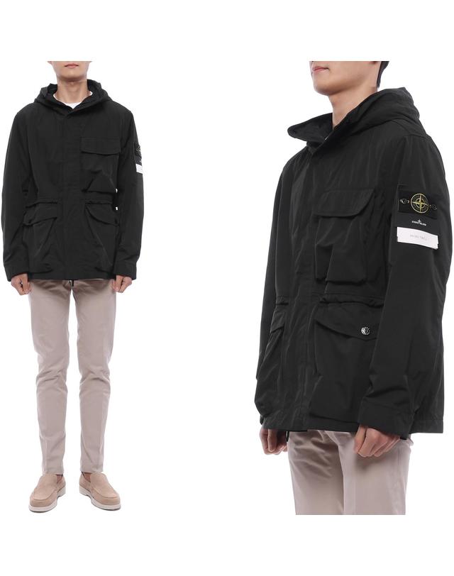 스톤아일랜드 26SS 남성 와펜 패치 마이크로 트윌 재킷 (L1S154100032 S0026 V0029 26S) 착용컷