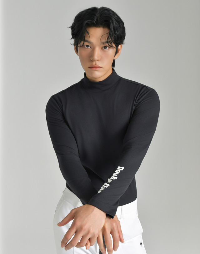 더블플래그 남성 [Layering] 남성 1+1 소프트 기모 이너 티셔츠 블랙 착용컷