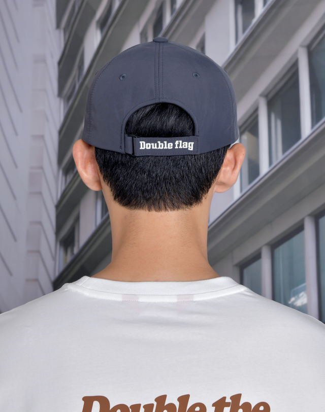 더블플래그 남성 [쇼핑백동봉][Nomadic Edition] 차콜그레이 남성 노마딕 선글라스 홀더 캡 차콜 그레이 착용컷