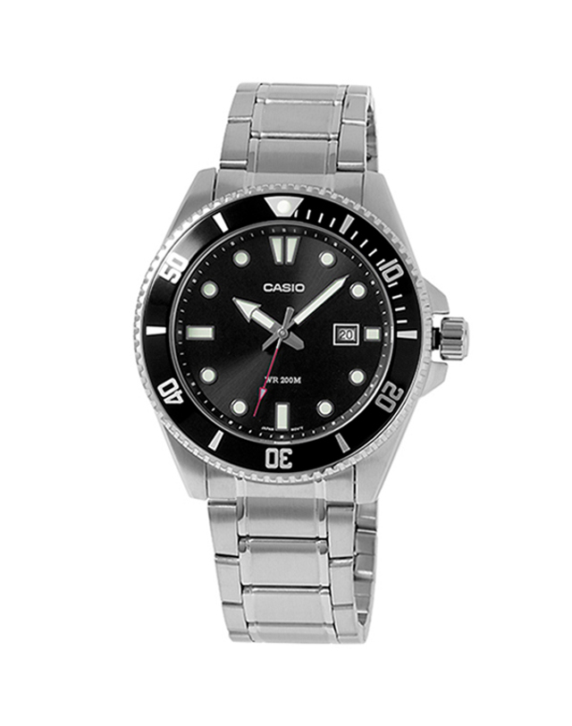 카시오 CASIO MDV-107D-1A1 카시오 흑새치 다이버 시계 착용컷