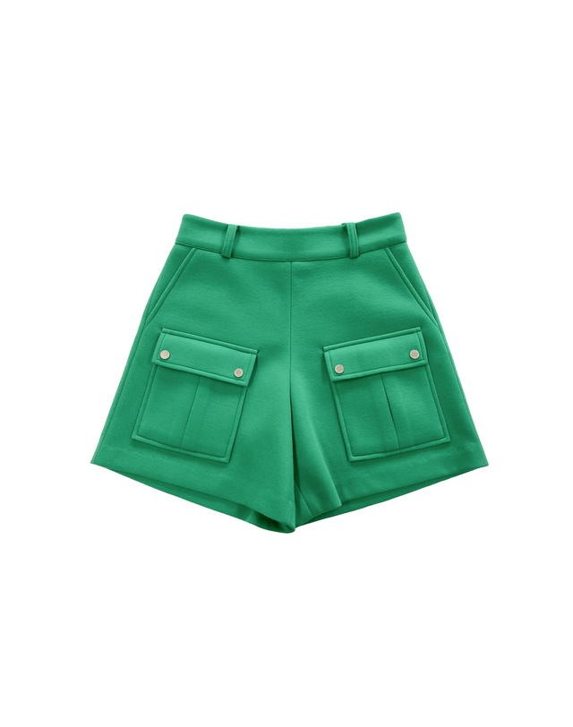 몽버디골프 NEOPRENE CARGO POCKET SHORTS 네오프렌 카고 포켓 숏츠 GREEN 착용컷
