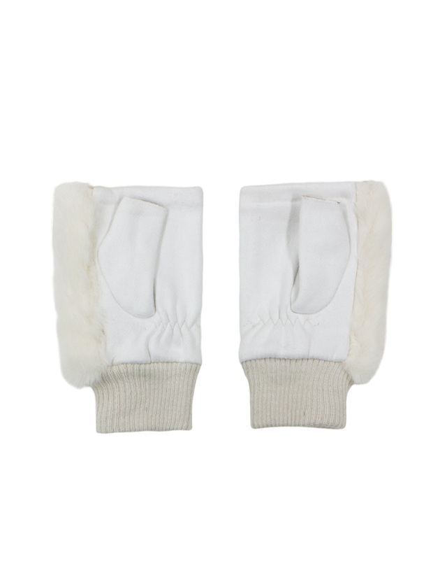 몽버디골프 방한 퍼(Faux Fur) 골프 글러브 IVORY 착용컷