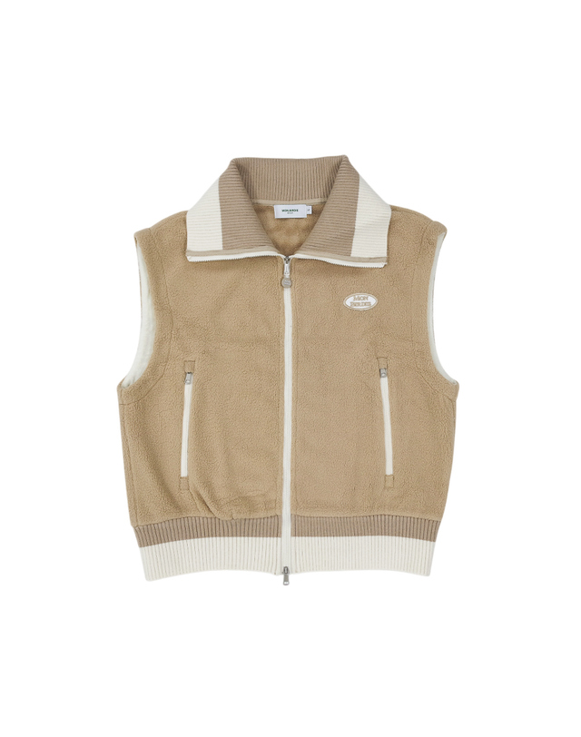 몽버디골프 에밀리 덤블 베스트 BEIGE 착용컷