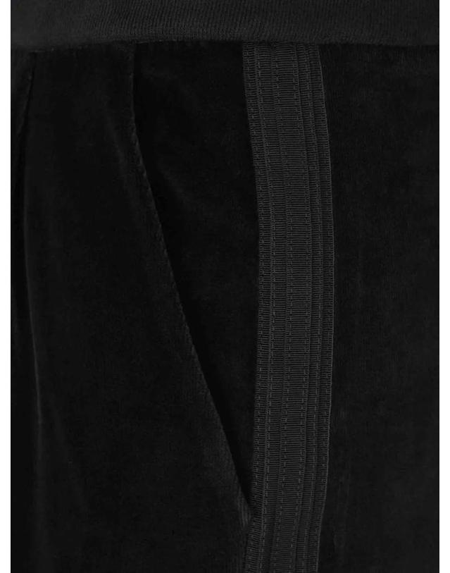 루드 [해외직구] 26 FW 루드 벨벳 사이드 스트라이프 팬츠 RHFW26TP0135580 TP459049477 착용컷