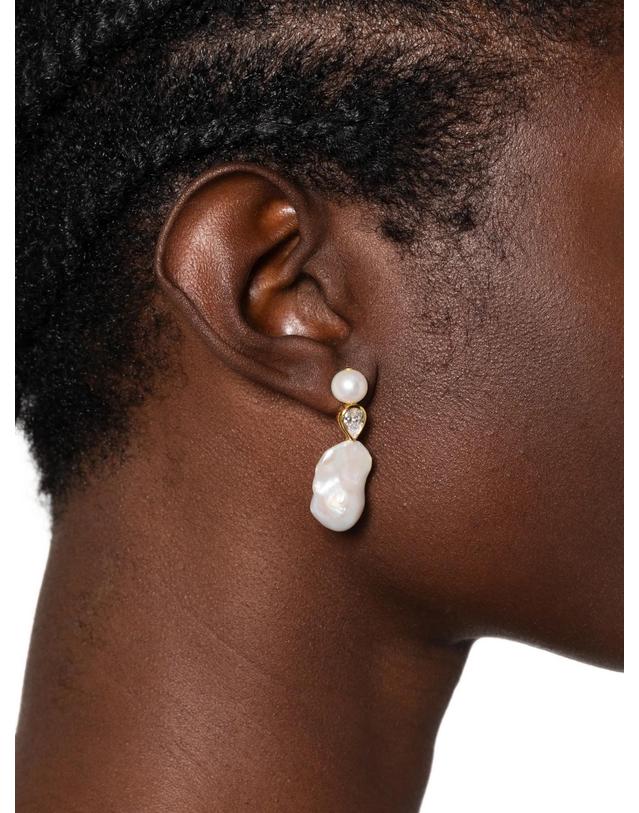 컴플리티드웍스 [해외직구] 컴플릿티드 웍스 pearl embellished drop earrings 12219430961416 TP725556469 착용컷