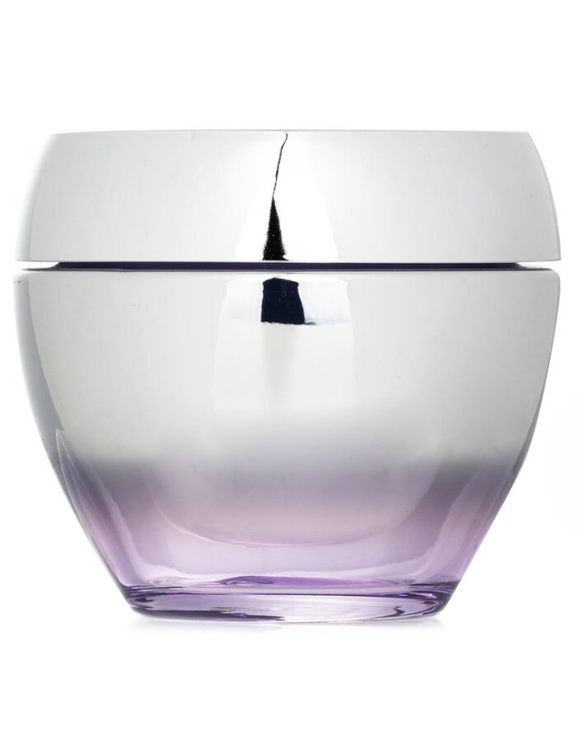 랑콤 랑콤 레네르지 H.P.N 300펩타이드 크림 하이 퍼모먼스 크림 50ml 착용컷