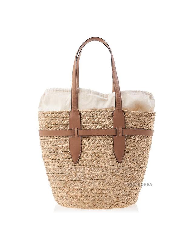 헬렌카민스키 [헬렌 카민스키] SS26 여성 리파리 라지 토트백 BAG51958 NATURAL CARAMEL 착용컷