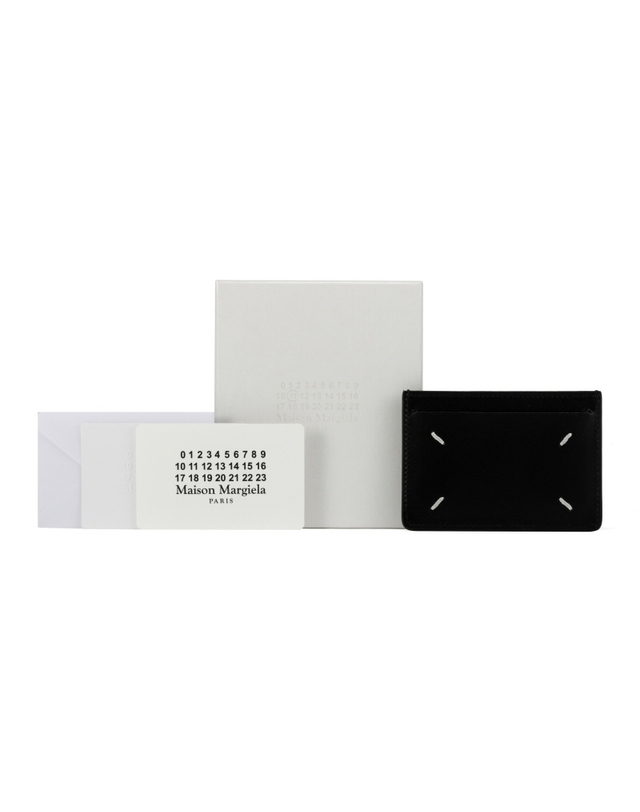 메종 마르지엘라 [메종마르지엘라 MAISON MARGIELA] SA1VX0007 P4745 T8013 공용 카드지갑 착용컷