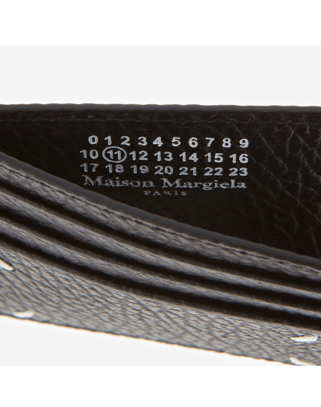 메종 마르지엘라 [메종마르지엘라 MAISON MARGIELA] SA3VX0007 P4455 T8013 공용 카드홀더 착용컷