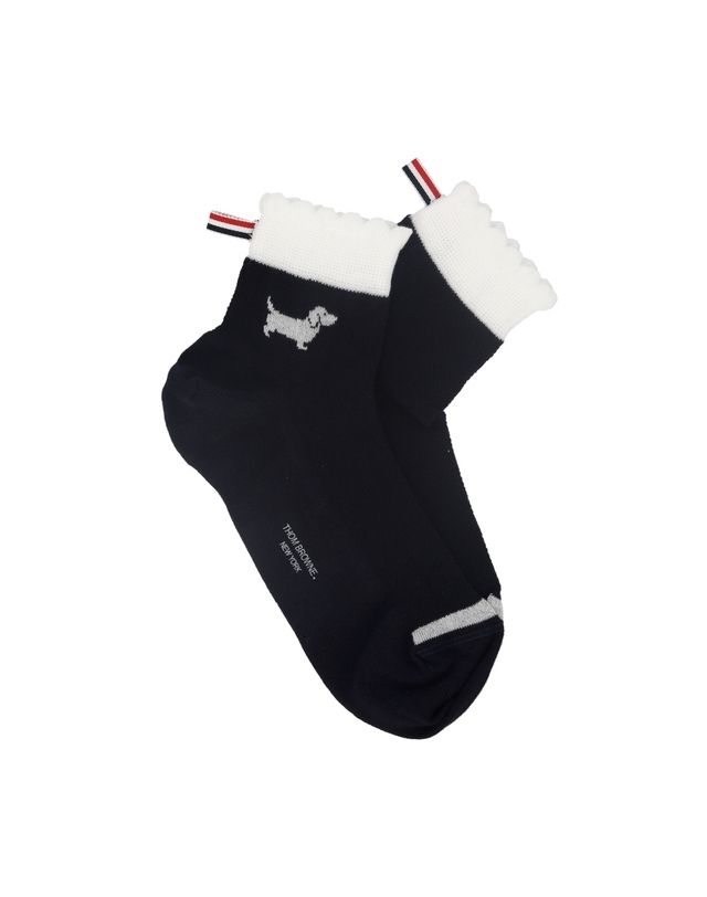 톰브라운 [톰브라운 THOM BROWNE] FAS240A Y3011 415 남성 양말 착용컷