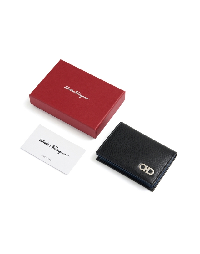 살바토레 페라가모 [살바토레페라가모 SALVATORE FERRAGAMO] 66 A062 0685949 공용 카드지갑 착용컷
