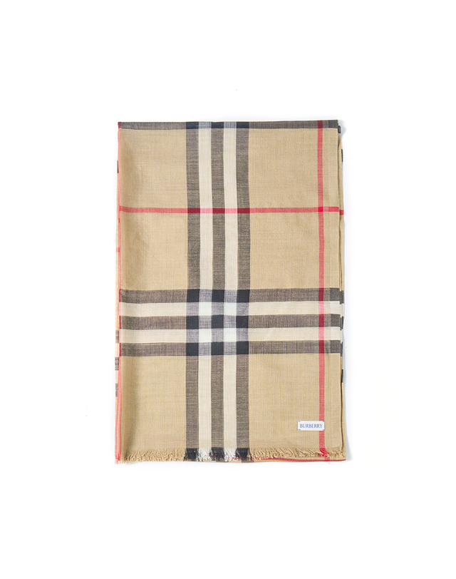 버버리 [버버리 BURBERRY] 8078779 A7026 공용 머플러 착용컷