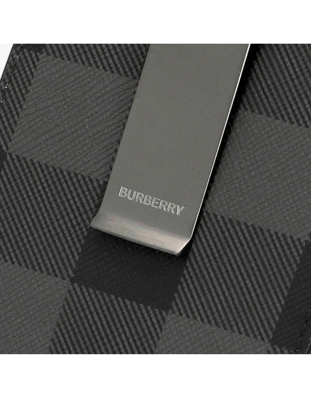 버버리 [버버리 BURBERRY] 8070202 A1208 공용 카드지갑 머니클립 착용컷