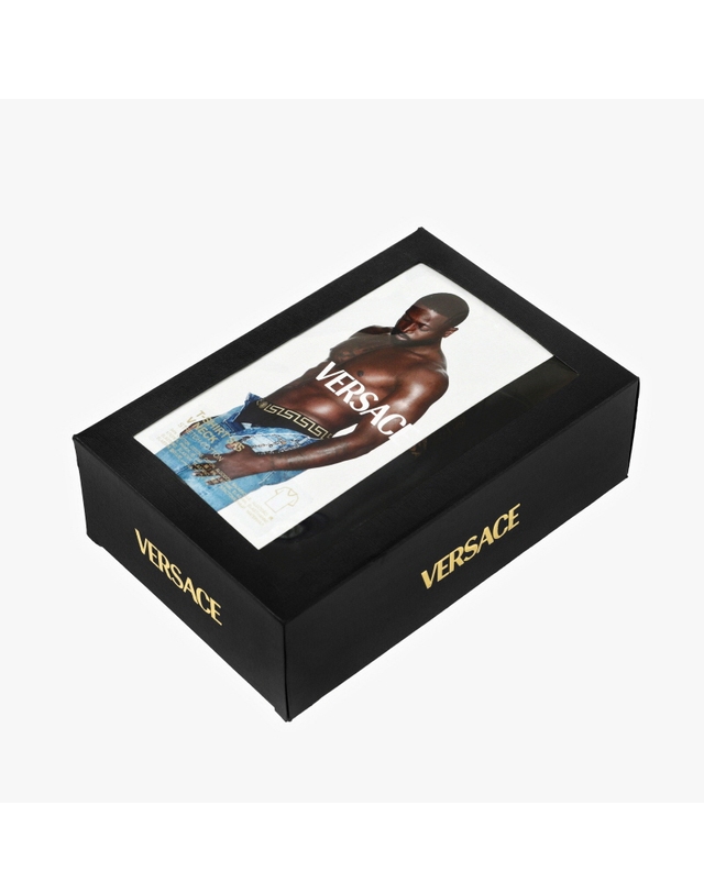 베르사체 [베르사체 VERSACE] AUU01005 1A10011 A1008 남성 반팔티 착용컷