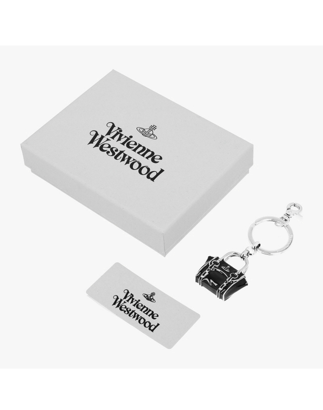 비비안 웨스트우드 [비비안웨스트우드 VIVIENNE WESTWOOD] 82120008W OM000Q O101 여성 키링 착용컷