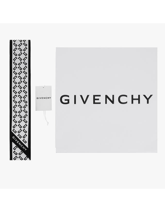 지방시 [지방시 GIVENCHY] BG00KFG002 004 여성 스카프 착용컷
