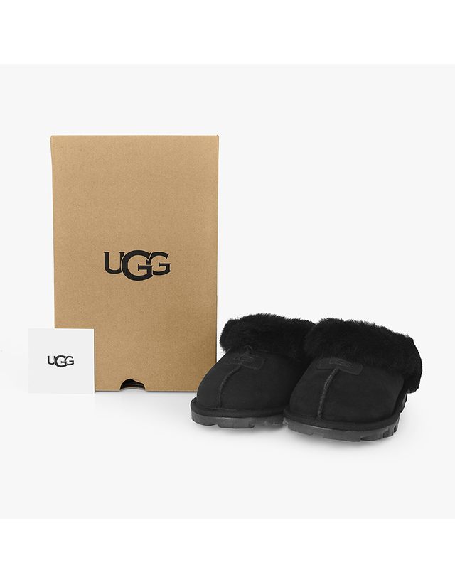 어그 [어그 UGG] 5125 BLK 여성 슬리퍼 착용컷