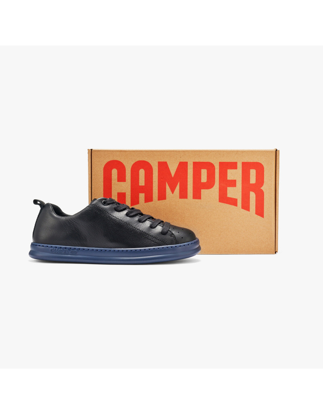 캠퍼 [캠퍼 CAMPER] K100226-017 남성 스니커즈 착용컷