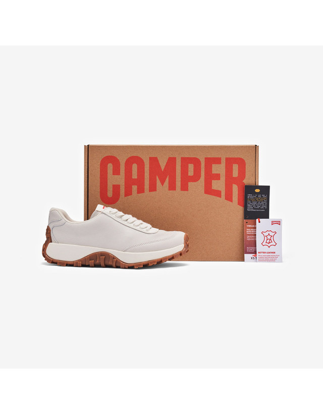 캠퍼 [캠퍼 CAMPER] K201586-001 여성 스니커즈 착용컷
