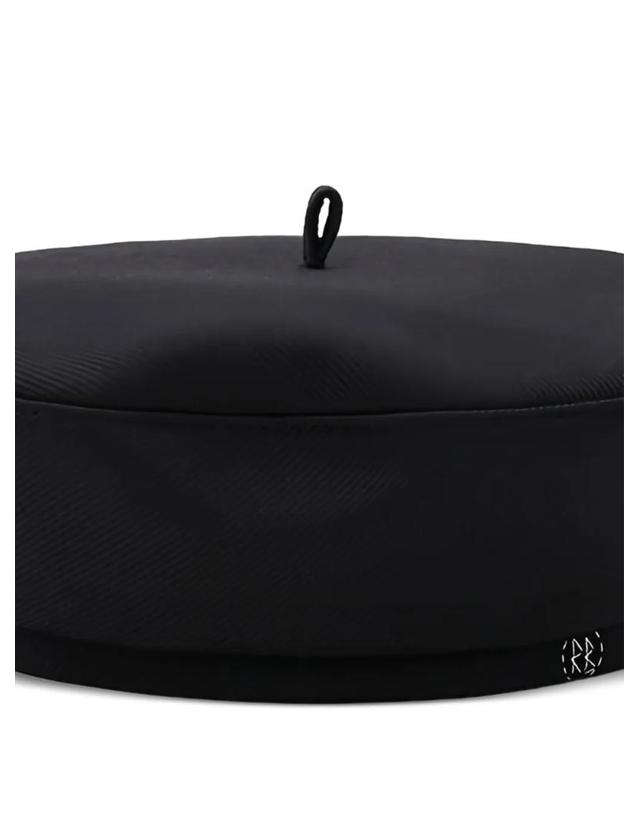 루슬란바진스키 [해외직구] 26 FW 루슬란바진스키 모노그램 장식 베레모 CRYSTALEMBELLISHEDBLACKCOTTONBERET TP455941017 착용컷