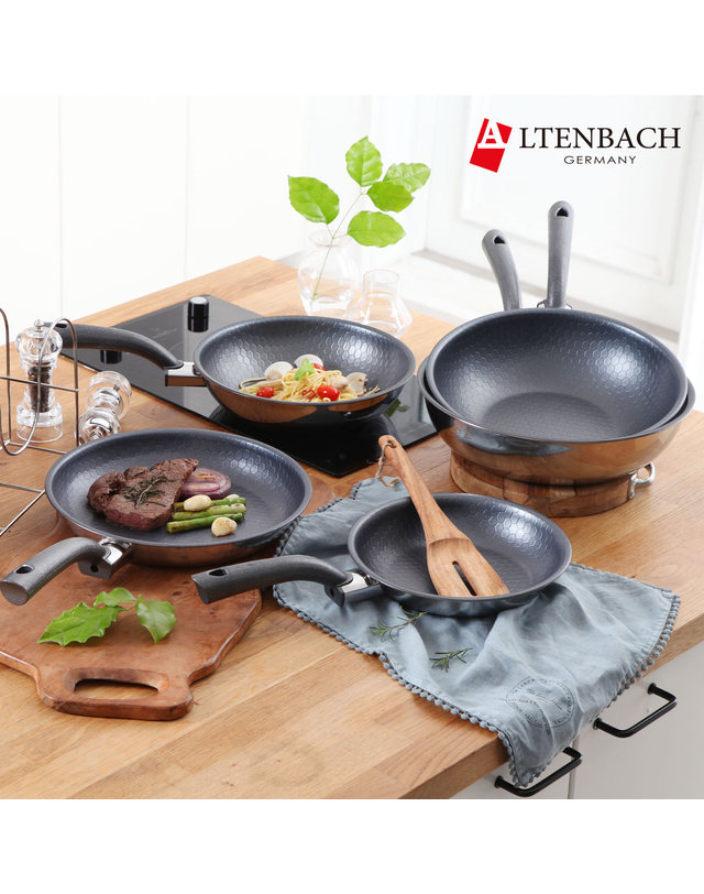 알텐바흐 알텐바흐 엑스클립스 통5중 궁중팬 30cm 착용컷