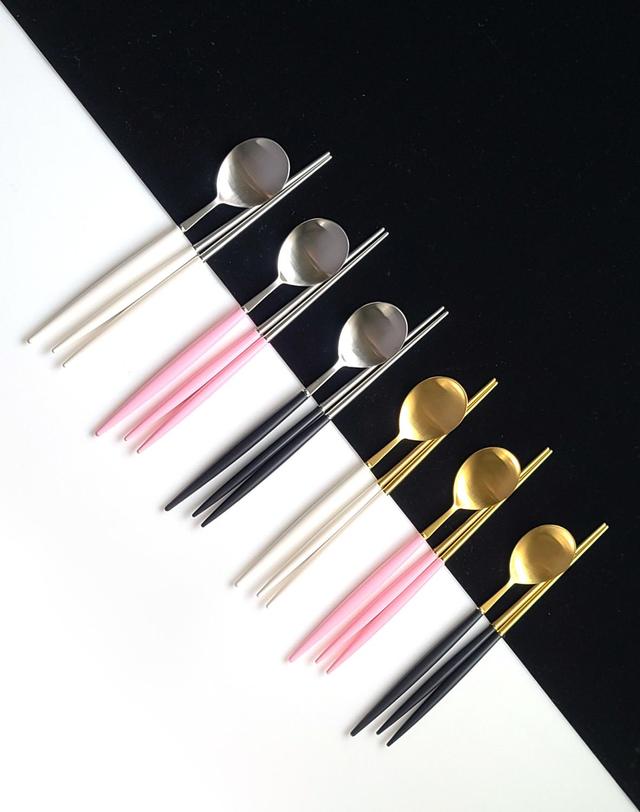 보겐 몽블랑 에펠 커트러리 양식기 모음전 (Variety Color Type) 착용컷