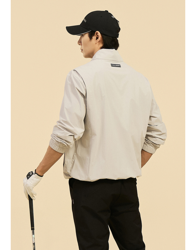 챌린저 [챌린저] 남성 나일론 경량 하이넥 우븐탑 라이트그레이 착용컷