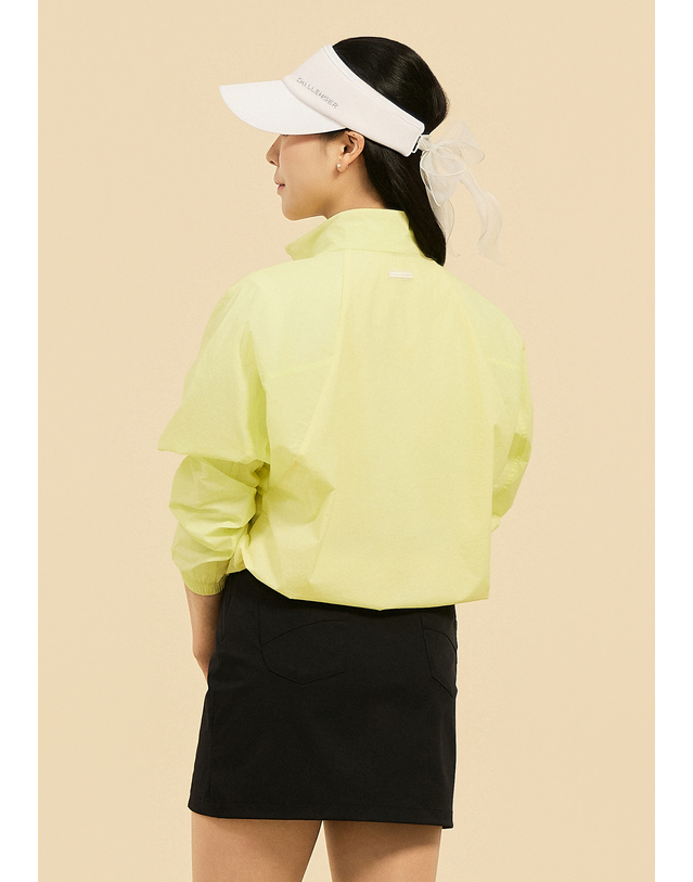챌린저 [챌린저] 여성 루즈핏 하이넥 바람막이 자켓 옐로우 착용컷