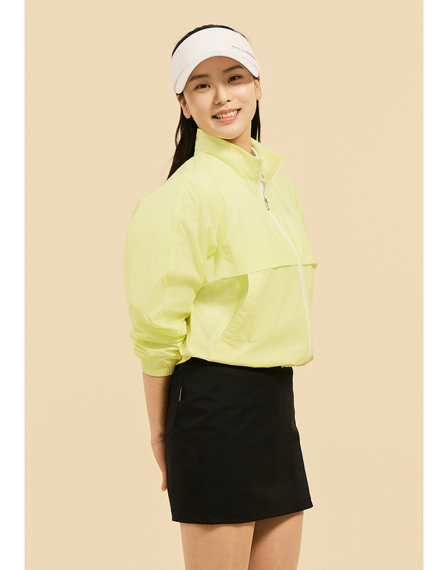 챌린저 [챌린저] 여성 루즈핏 하이넥 바람막이 자켓 옐로우 착용컷