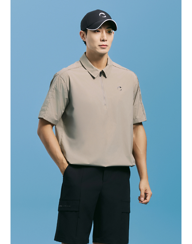 챌린저 [챌린저] 남성 백 패널 펀칭 카라 반집업 우븐탑 베이지 착용컷