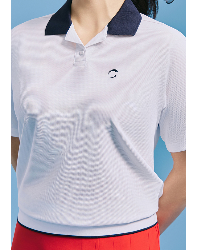 챌린저 [챌린저] 여성 PQ소재 배색 오픈 카라 반팔 티셔츠 화이트 착용컷