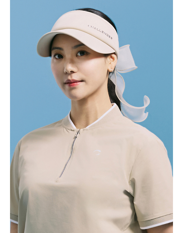 챌린저 [챌린저] 여성 리본 탈부착 메탈 로고 포인트 밴딩 썬캡 베이지 착용컷
